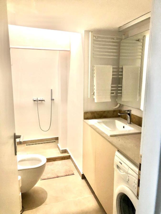 Bright Spacious Modern 3Rd Flr City Oasis-Sleeps 5 Appartement Athene Buitenkant foto
